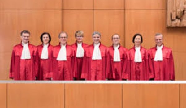 Αντισυνταγματικοί στη Γερμανία οι καθολικοί περιορισμοί στη λατρεία