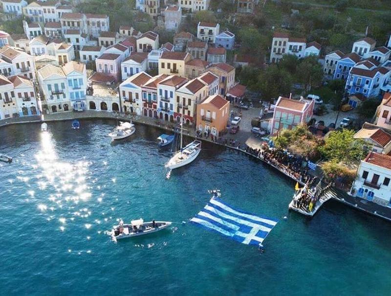 Χρήστος Ροζάκης: Το Καστελόριζο είναι “σε απόσταση”