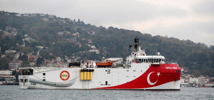 Το Ορούτς Ρέις κάνει έρευνες και παραβιάζει τα κυριαρχικά δικαιώματα της Ελλάδας