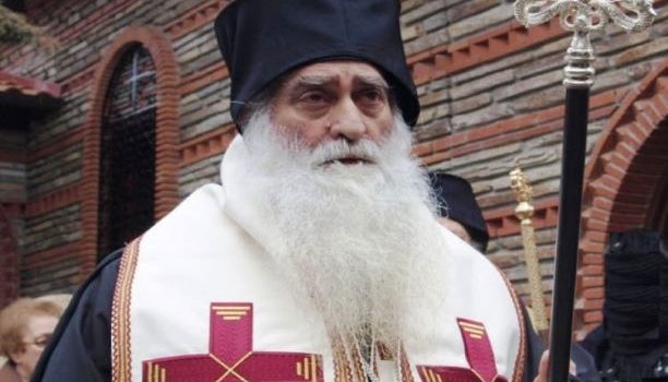 Η “Χρυσή Αυγή” διώκει, προσβάλλει και εξευτελίζει τον Χριστό