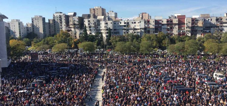 Ἡ ἐξόδιος ἀκολουθία τοῦ Μητροπολίτη Ἀμφιλοχίου