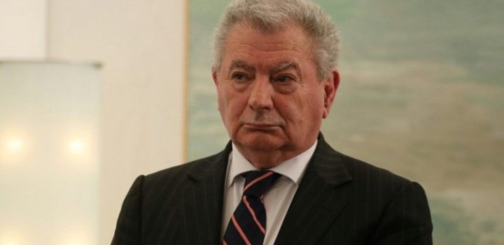 +Σήφης Βαλυράκης