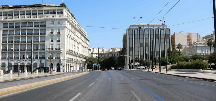 Παράταση σκληρών μέτρων εγκλεισμού