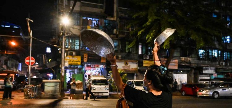Για παράβαση μέτρων covid-19 δικάζει η Χούντα τον Πρόεδρο !