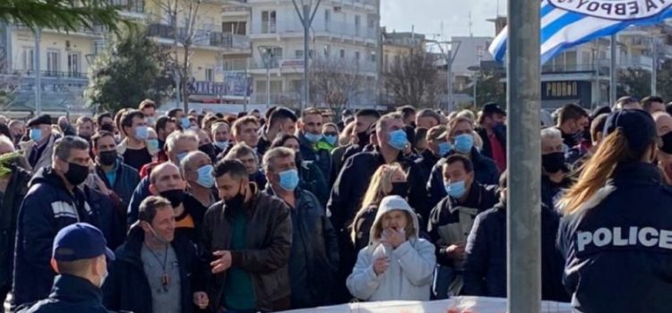 Ζητείται αλλαγή πλεύσεως στο μεταναστευτικό