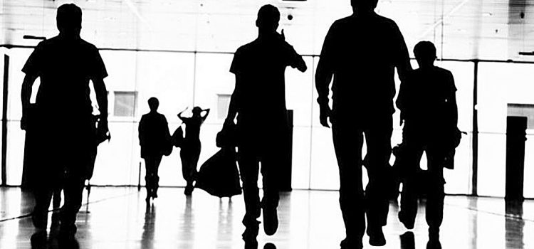 Προτεραιότητα της Ολιγαρχίας η απαξίωση της εργασίας