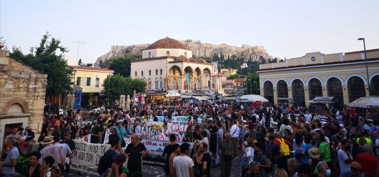 Όλο και πιο απροκάλυπτη η δικτατορία των αγορών