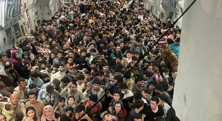 Νεαρά θύματα του παραλογισμού στο Αφγανιστάν