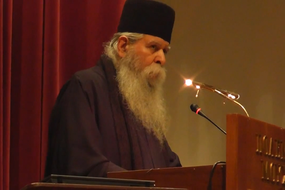 +Αρχιμανδρίτης Χρυσόστομος Πήχος