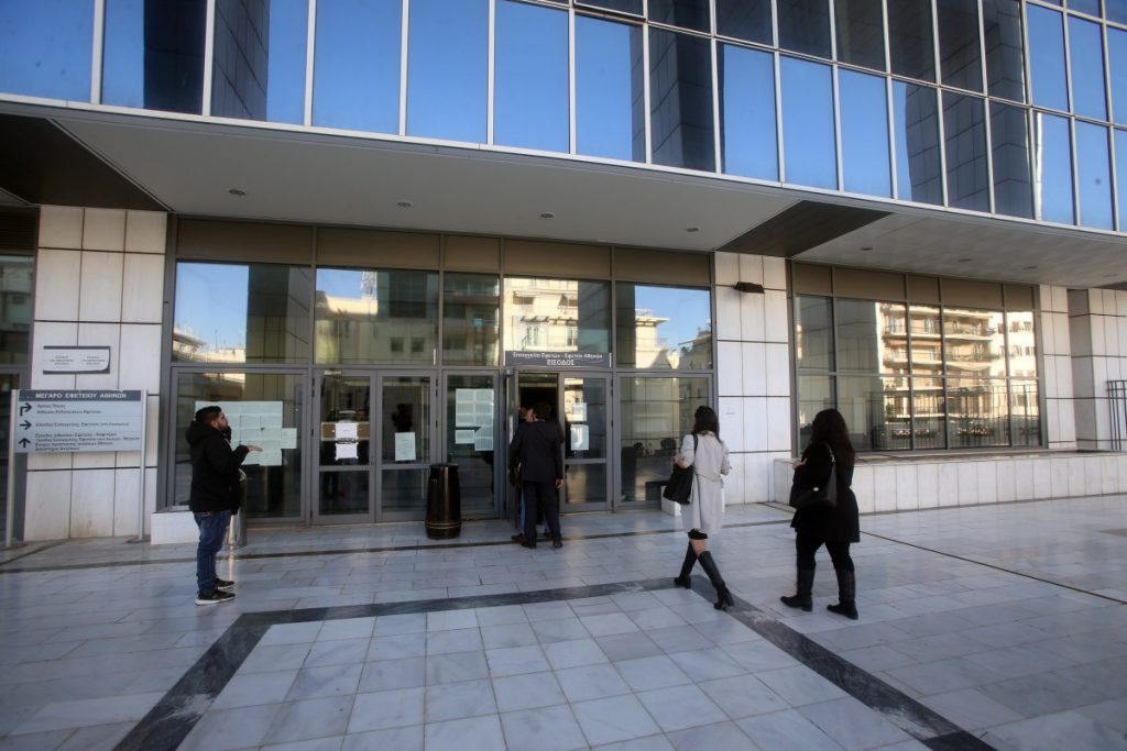 Δίκη αστυνομικών για βασανιστήρια