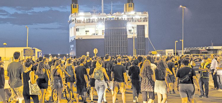 Κατά 70% μειωμένη από το 2015 η δύναμη του Λιμενικού στον Πειραιά!