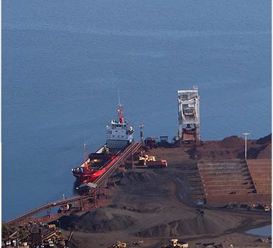 Πέρασε η κυβερνητική τροπολογία για τη ΛΑΡΚΟ