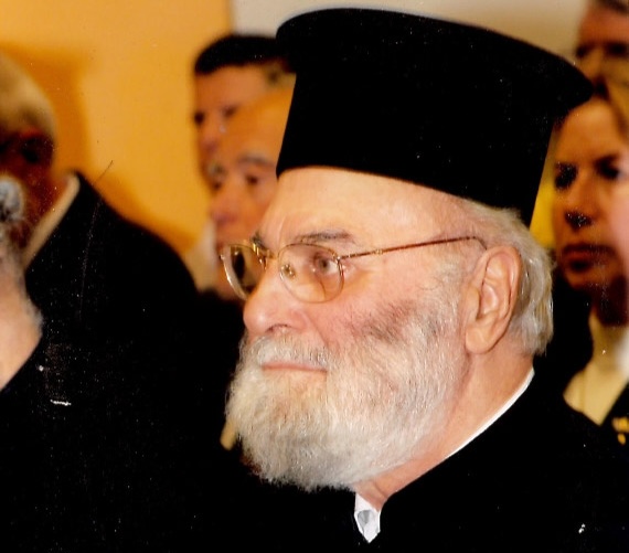 + π. Μανώλης Καβρουλάκης