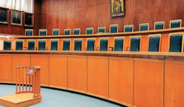 Με πρόσχημα τον δικαιωματισμό επιβάλλουν αποκοπή από την Παράδοση