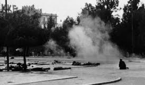 “Πώς φούντωσ’ έτσι ο ελληνοελληνικός πόλεμος κι ο Κάιν σκότωσε τον Κάιν;”