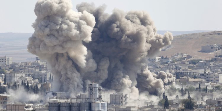 Κυκλωμένο το Κομπάνι του συριακού Κουρδιστάν