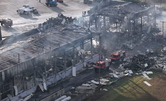 “Η Εργατική τάξη πάει στον Παράδεισο ”… Τρίκαλα, εργοστάσιο “Βιολάντα”